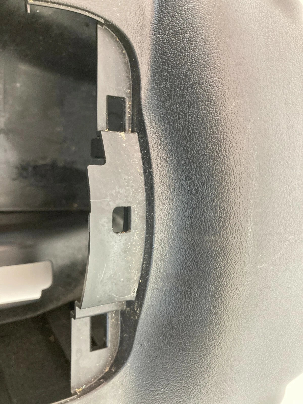 10-12 SUBARU OUTBACK LEGACY STEERING COLUMN UPPER& LOWER COVER TRIM 34341AJ00B