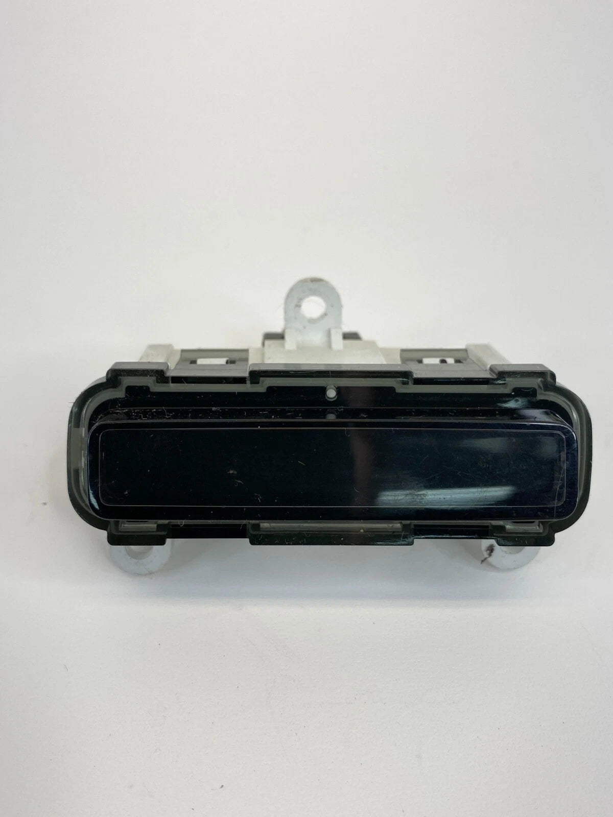 2004-2006 HYUNDAI ELANTRA DASH PASSENGER SWITCH INDICATOR LIGHT OEM