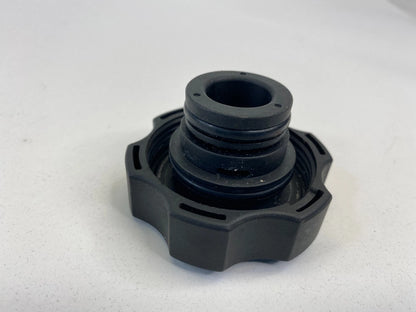 2006-2009 PONTIAC TORRENT ENGINE RADIATOR COOLANT FLUID RECOVERY CAP COVER