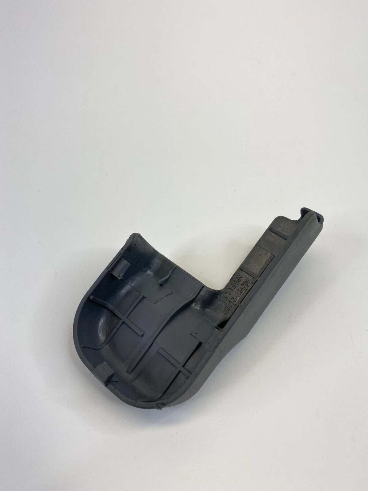00-06 HYUNDAI ELANTRA FRONT SEAT TRACK REAR LEFT INNER COVER CAP 88567-2D100 OEM