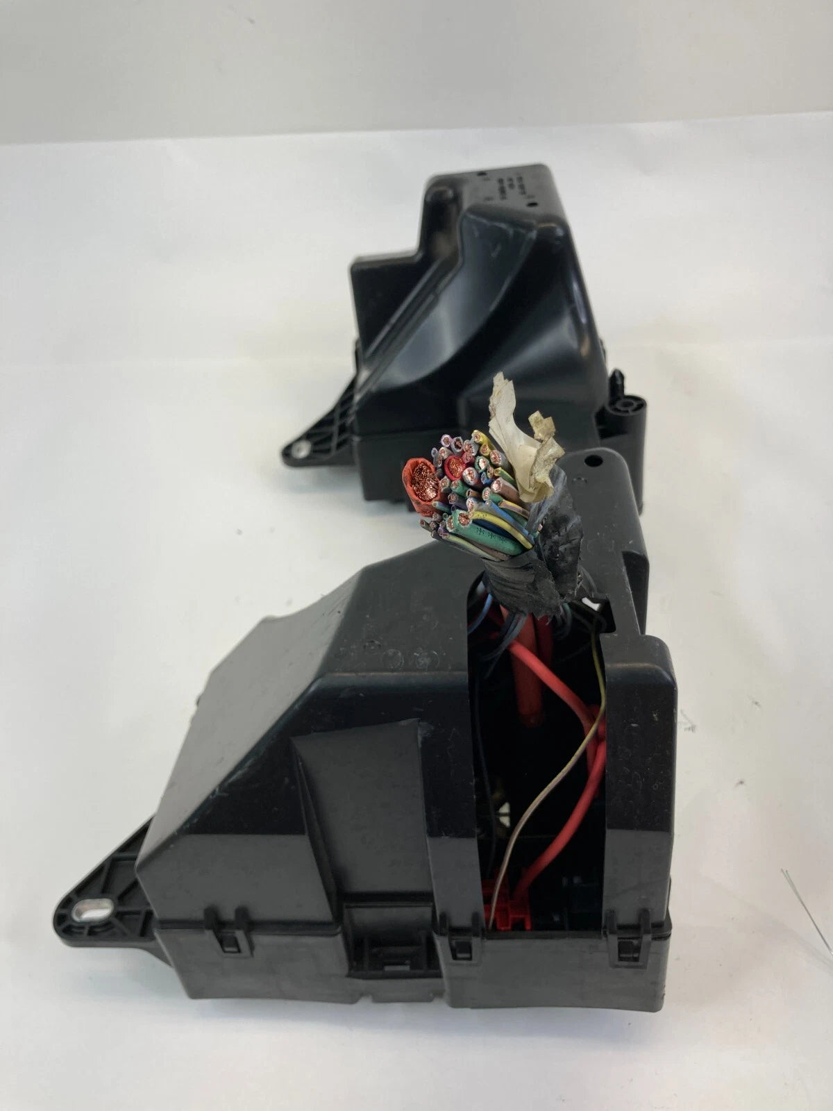 2009 JAGUAR XF 4.2L ENGINE COMPARTMENT FUSE BOX FUSEBOX RELAY 8X2T-14290-DD OEM