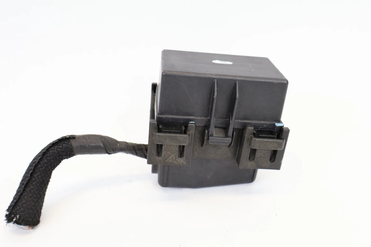 2011-2013 GRAND CHEROKE HEADLIGHT FUSE RELAY WIRING MODULE UNIT OEM 68101271AD