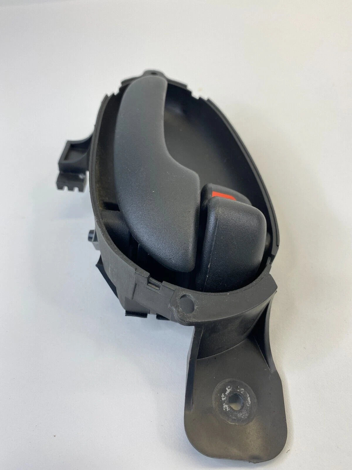2002-2009 CHEVROLET TRAILBLAZER FRONT RIGHT PASSENGER SIDE INTERIOR DOOR HANDLE