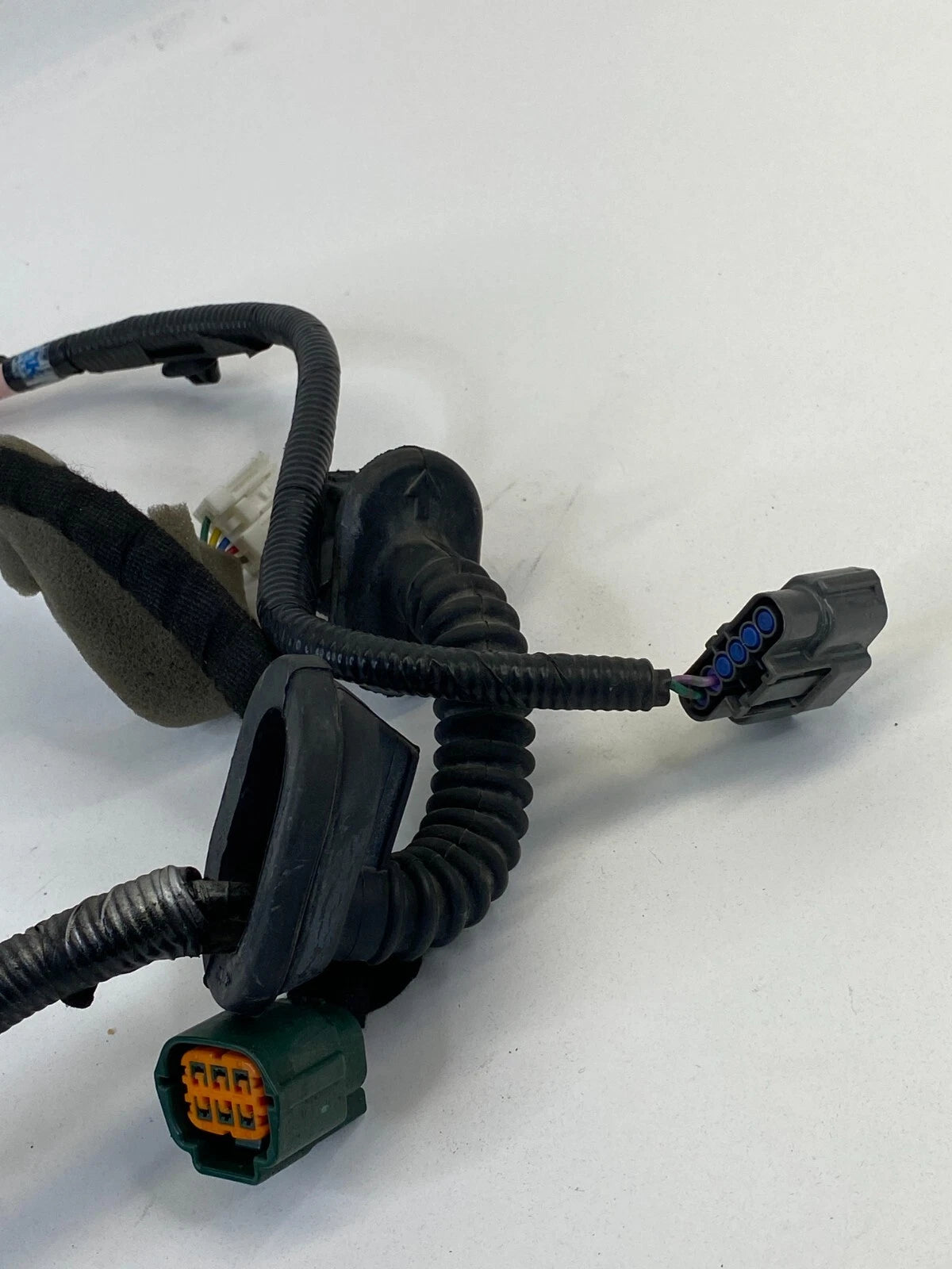 2013-2019 NISSAN SENTRA REAR RIGHT SIDE DOOR WIRING HARNESS WIRE 241263SG0A OEM