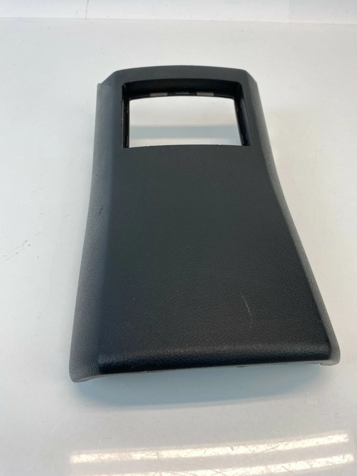 2011-2016 CHEVY CRUZE REAR CENTER CONSOLE COVER TRIM PANEL ASSEMBLY GMW15549 OEM