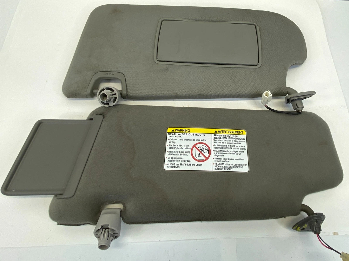 2013-2016 NISSAN PATHFINDER LEFT RIGHT SUN VISOR PAIR GRAY W/ LIGHT ASSEMBLY OEM