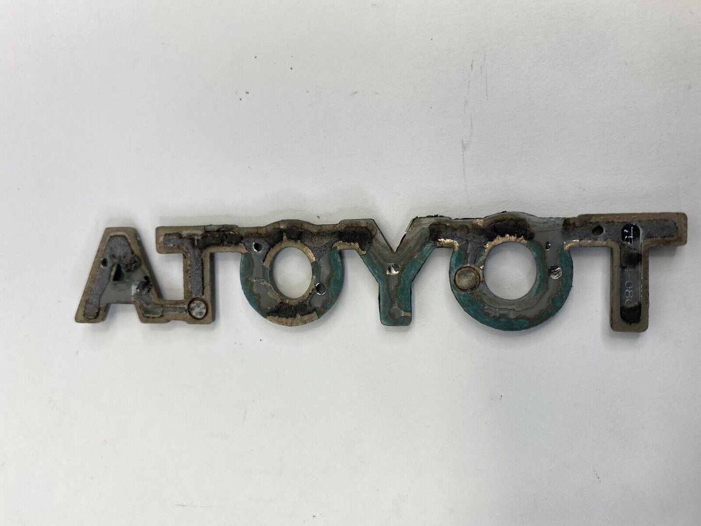 2001-2007 Toyota Sequoia Rear Trunk Emblem Logo Badge Symbol Nameplate Name OEM