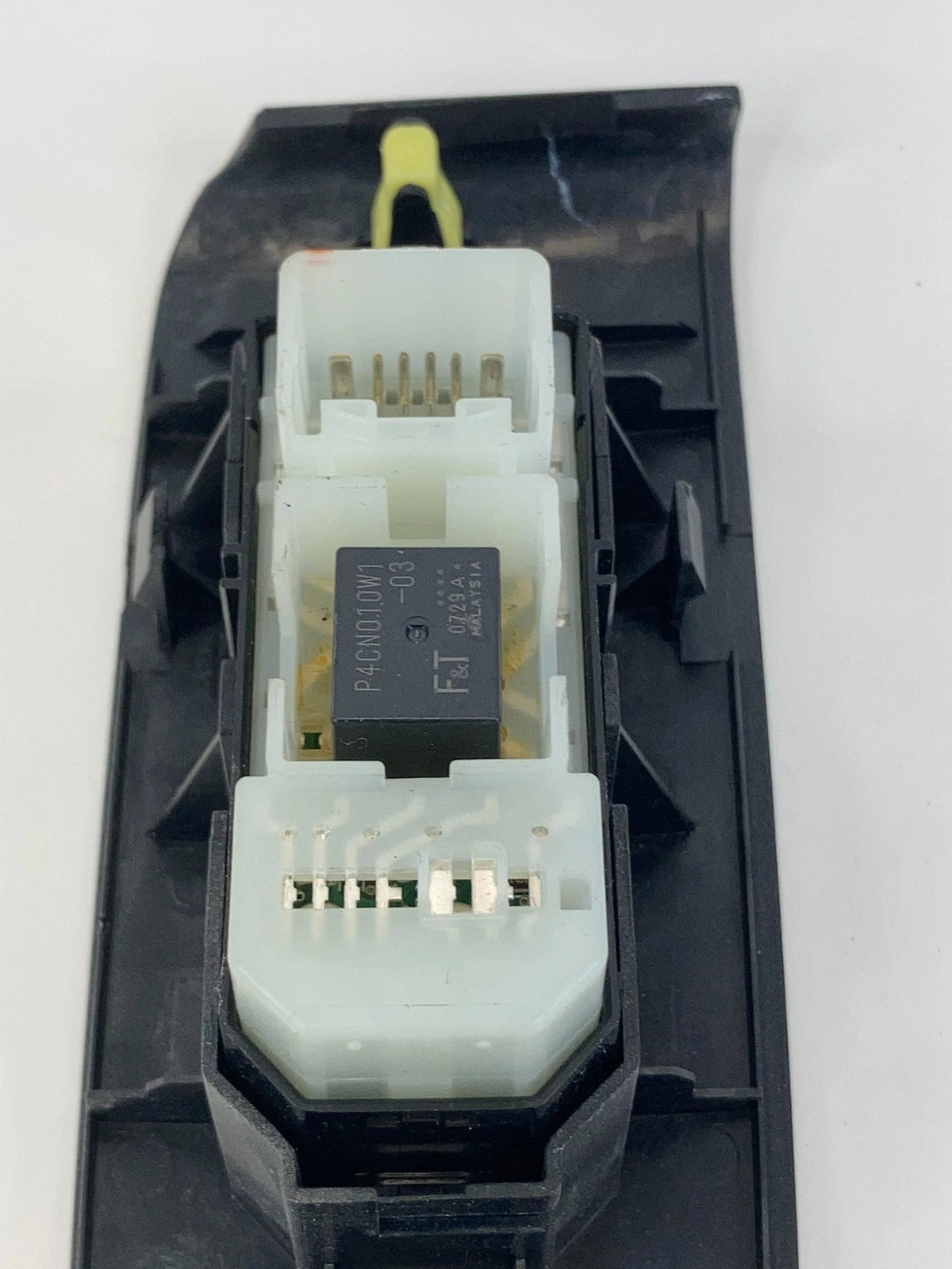 07-09 LEXUS RX350 04-06 RX330 FRONT RIGHT DOOR WINDOW CONTROL SWITCH 84030-0E010