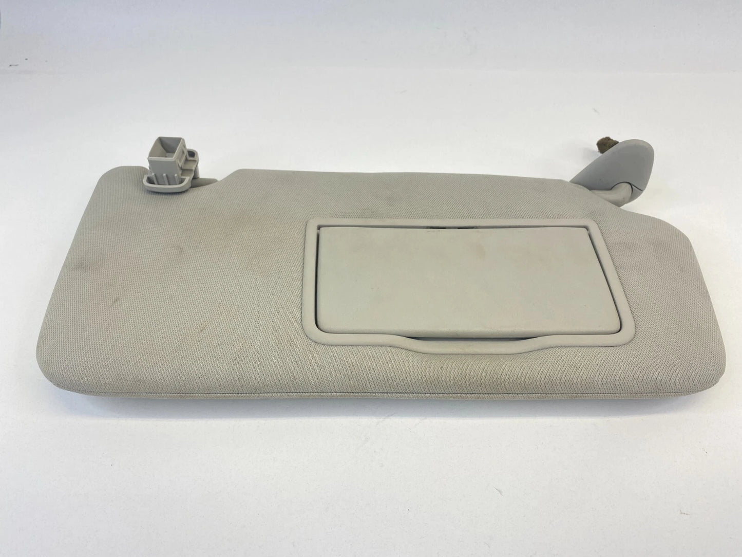2010-2014 SUBARU OUTBACK LEGACY RIGHT PASSENGER SUNVISOR SUN VISOR SHADE OEM