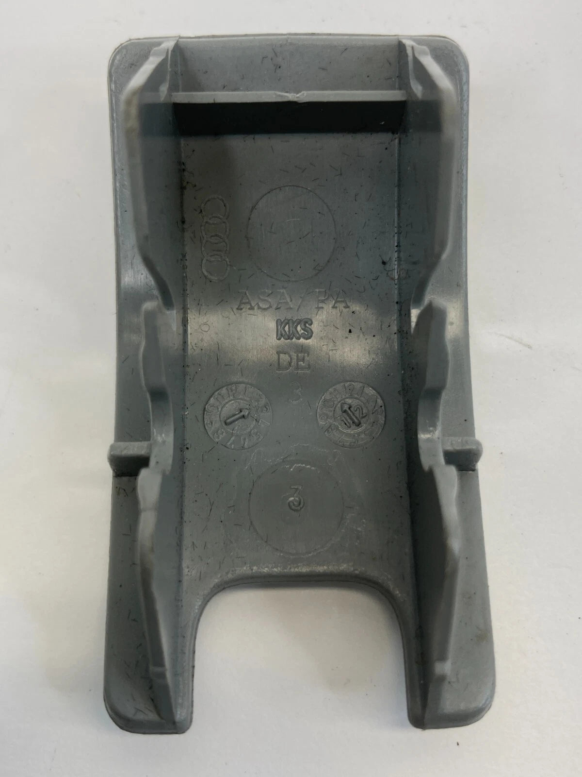 2013-2016 AUDI A4 SEDAN 4-DR CHILD RESTRAINT ANCHOR PLATE BEZEL HOOK COVER OEM