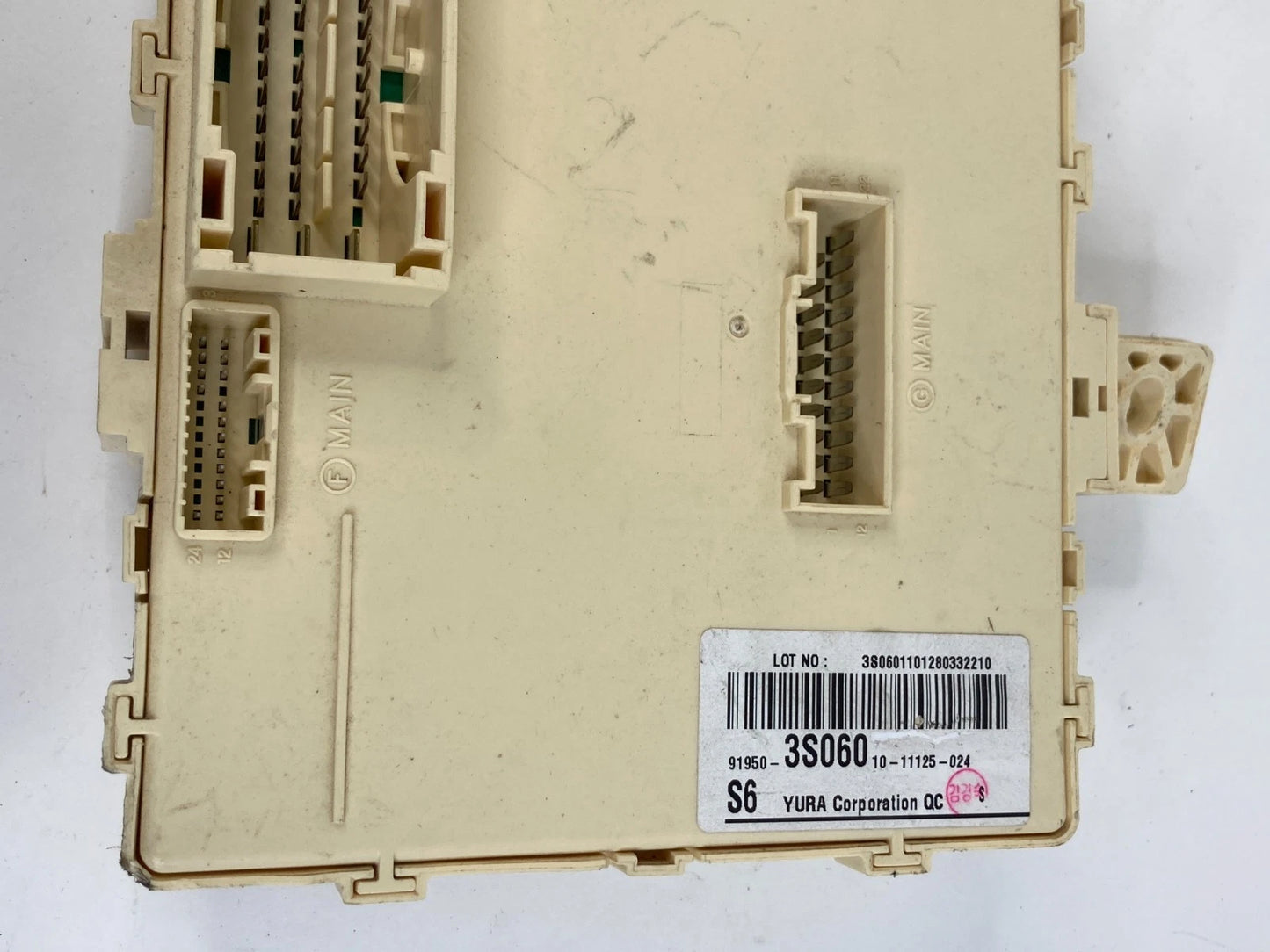 2011 HYUNDAI SONATA INTERIOR CABIN FUSE BOX JUNCTION BLOCK BCM 91950-3S060 OEM