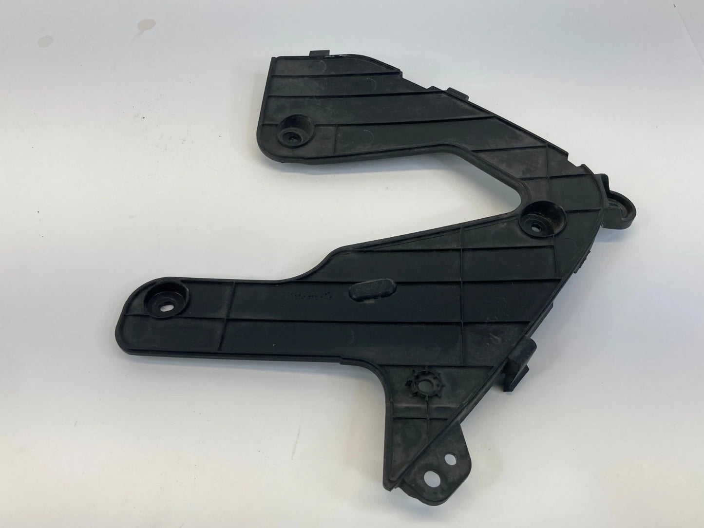 2011-2015 Hyundai Sonata Hybrid Front Bumper Right Side Bumper Bracket RH OEM