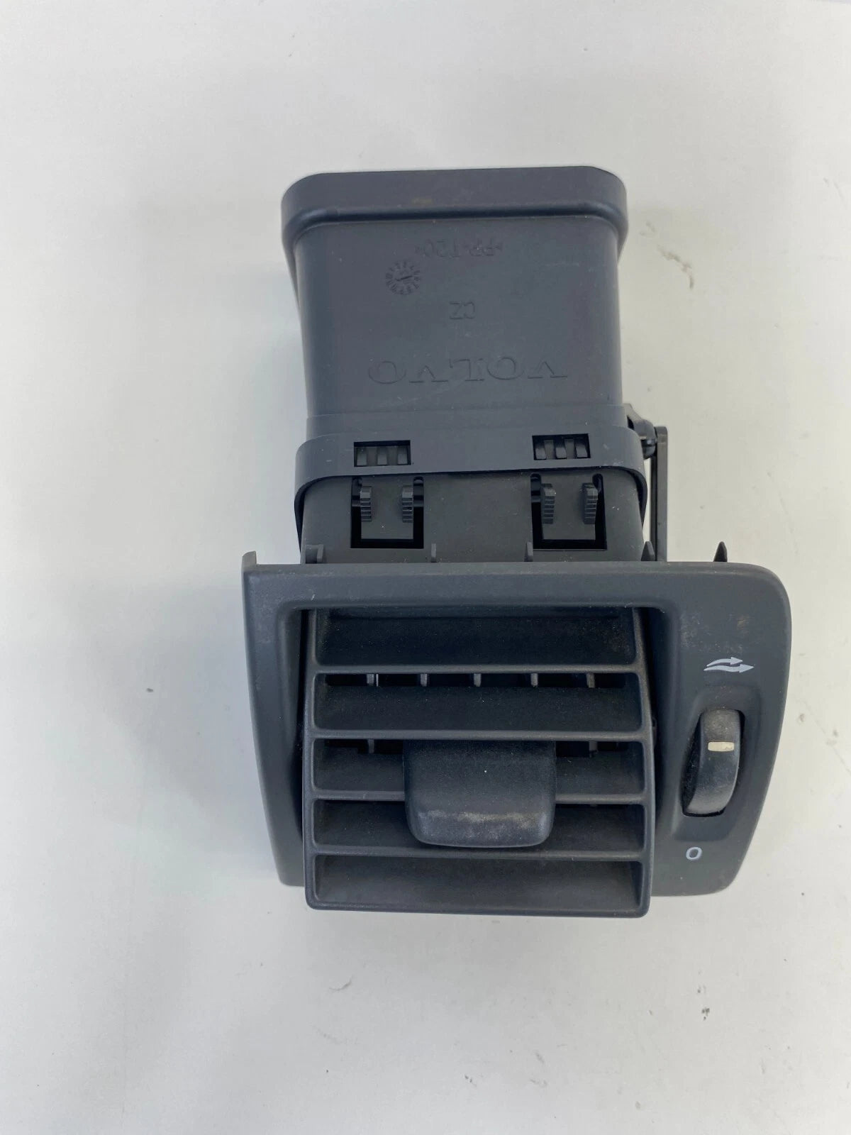 2004-2007 VOLVO S40 LEFT DRIVER SIDE DASH AC HEATER AIR VENT GRILLE OUTLET OEM