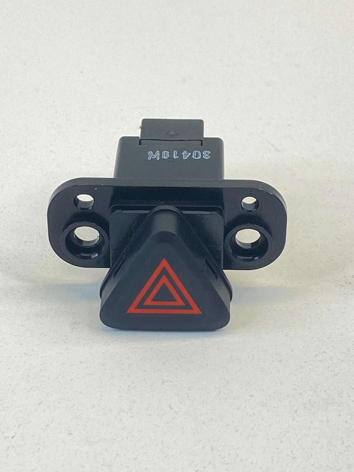 11-16 CRUZE 12-20 SONIC FRONT DASH INTERIOR HAZARD WARNING LAMP SWITCH 95282258