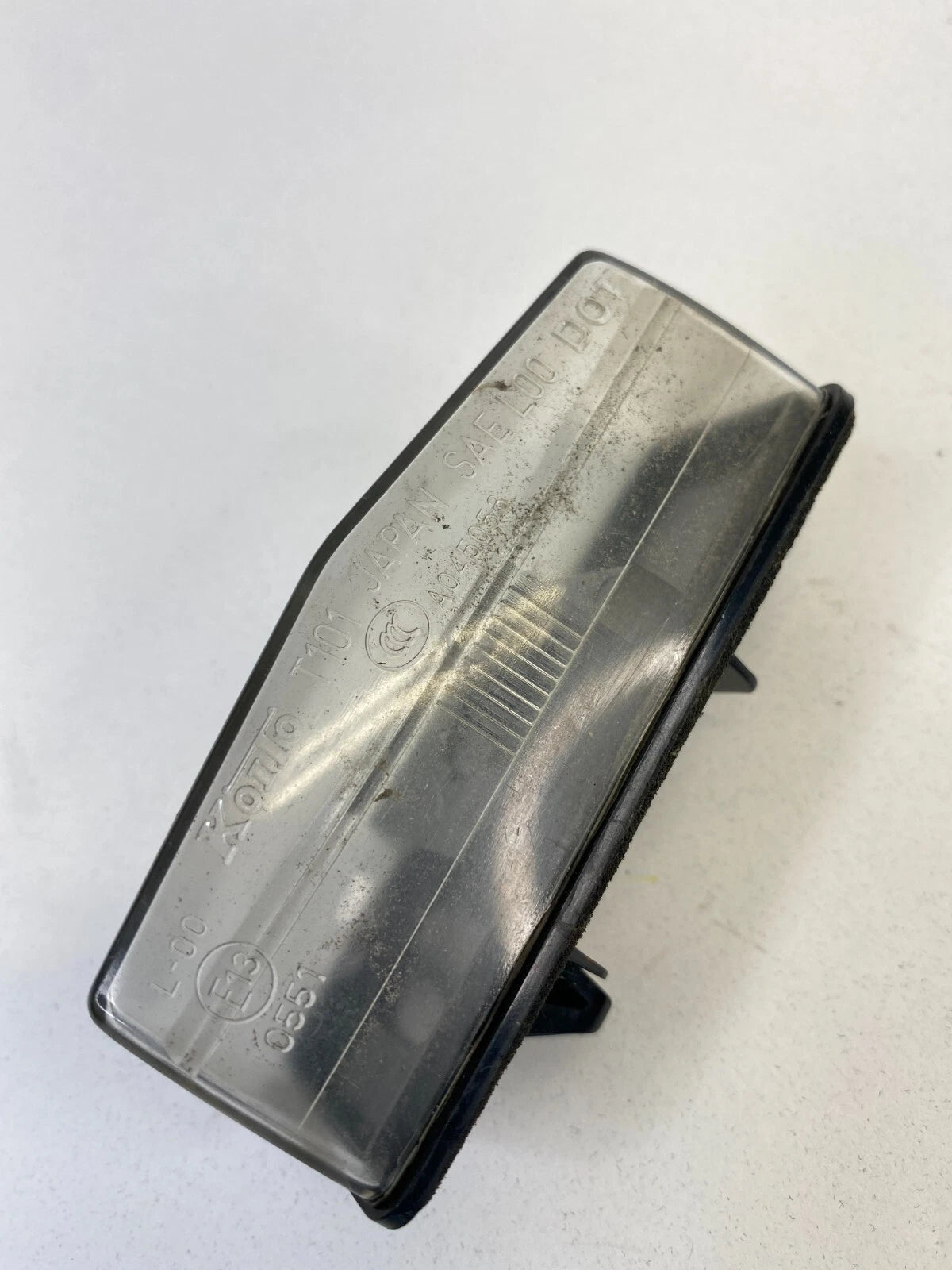 2009-2013 TOYOTA MATRIX 04-15 PRIUS REAR TRUNK LICENSE PLATE LIGHT LAMP OEM