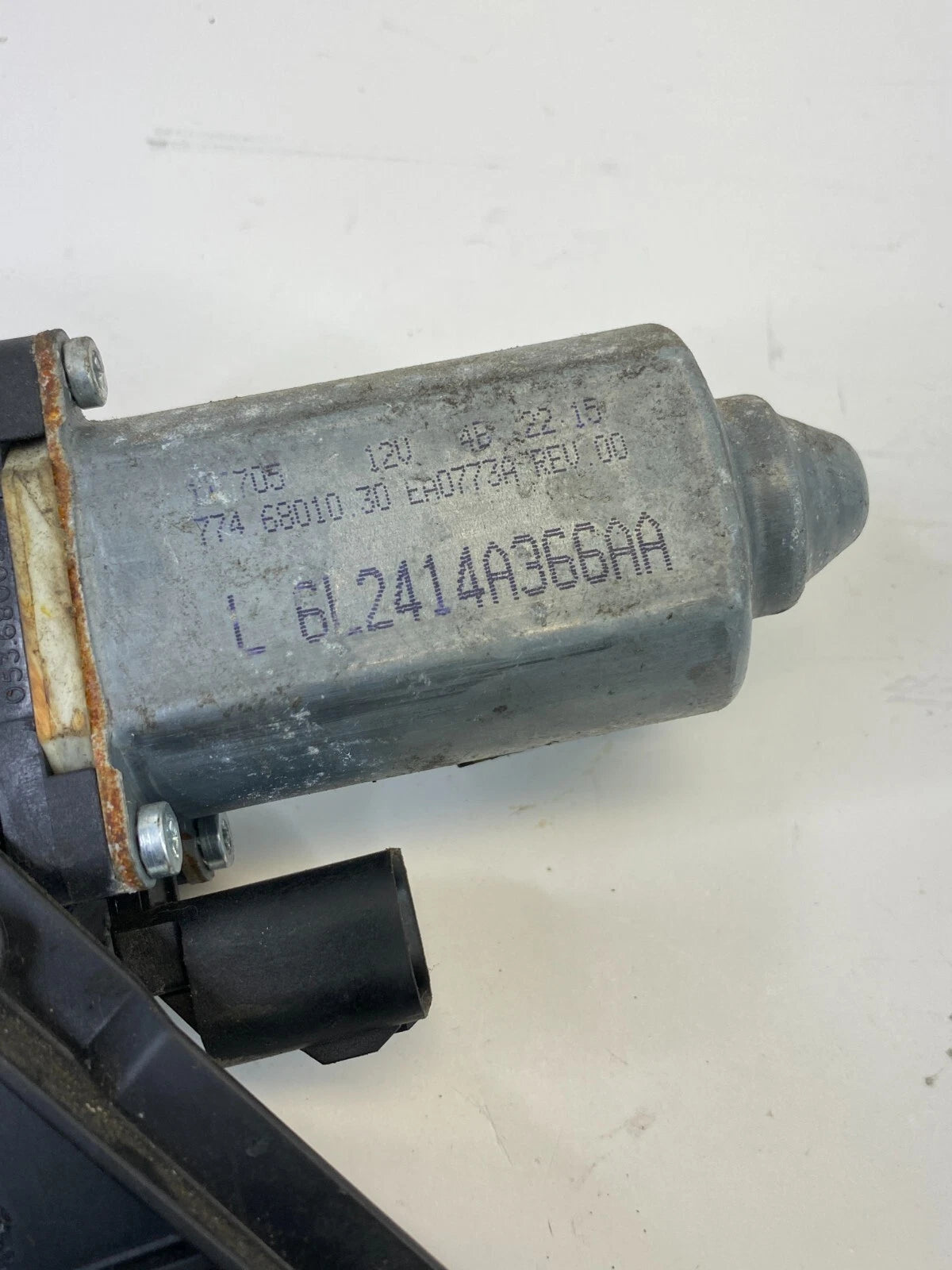 2006 2007 FORD EXPLORER FRONT LEFT DRIVER DOOR WINDOW MOTOR 6L2414A366AA OEM