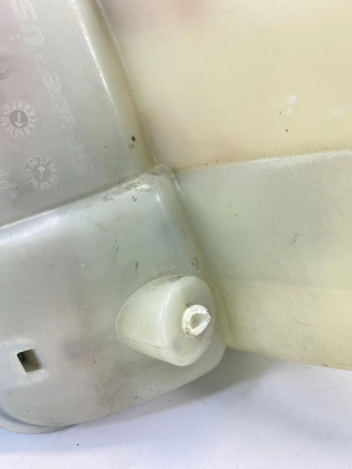 06-12 MERCEDES-BENZ R350 ENGINE COOLANT OVERFLOW RESERVOIR TANK 2515000049 OEM