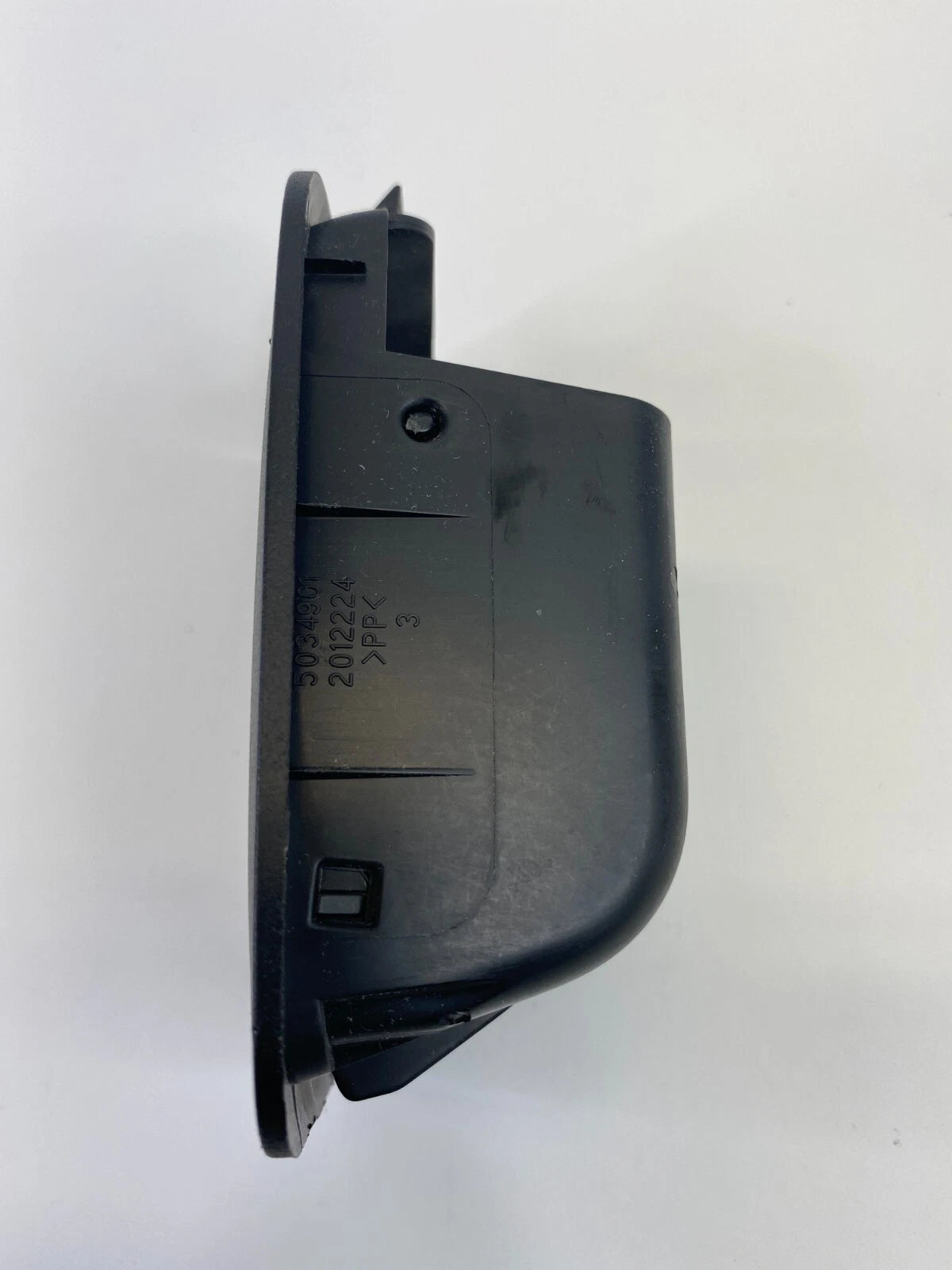 11-19 CHEVROLET CRUZE REAR SEAT CHILD SAFETY ANCHOR HOOK COVER 5034901 OEM