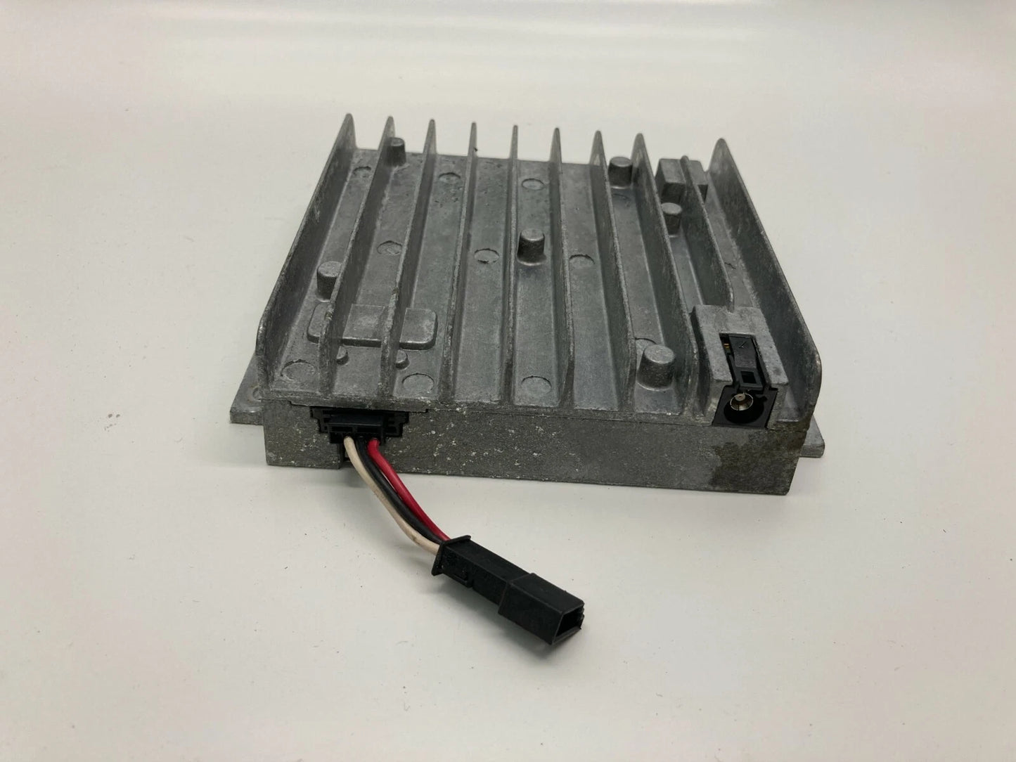 02-05 BMW 745I PHONE COMMUNICATION COMPENSATOR ANTENNA MODULE 84216918520 OEM
