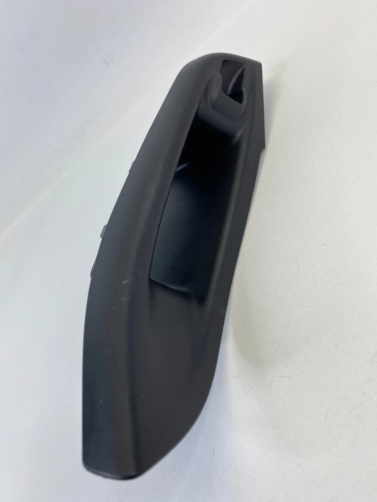 2012-2018 FORD FOCUS SEDAN REAR RIGHT DOOR WINDOW SWITCH BEZEL 1085503X OEM