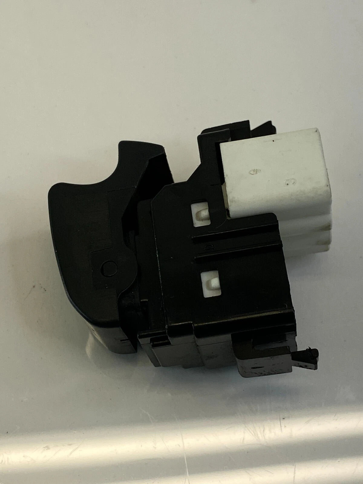04 05 06 07 08 09 TOYOTA PRIUS REAR RIGHT DOOR POWER WINDOW SWITCH OEM
