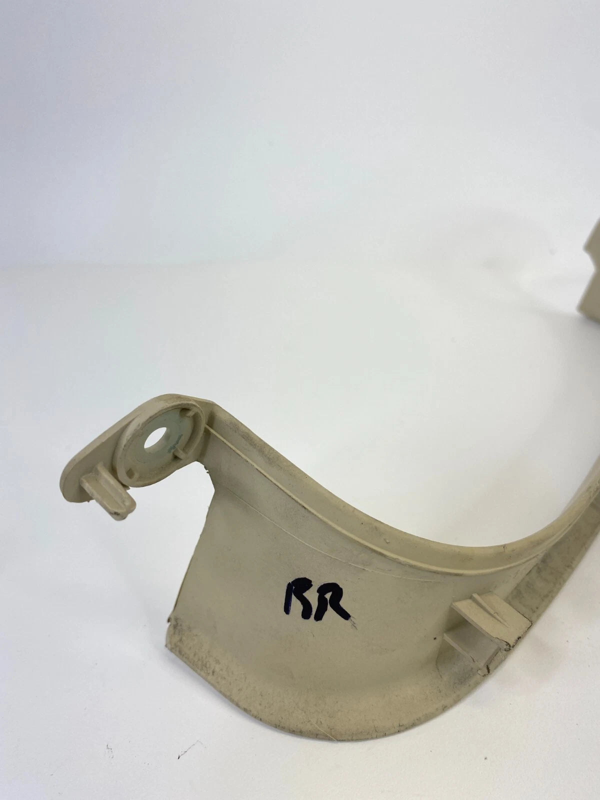 03-06 MERCEDES-BENZ E500 REAR RIGHT DOOR PULL GRAB HANDLE TRIM PANEL A2117370228