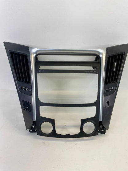 2012-2015 HYUNDAI SONATA BEZEL DASH RADIO PANEL CLIMATE CONTROL W/ AIR VENT OEM