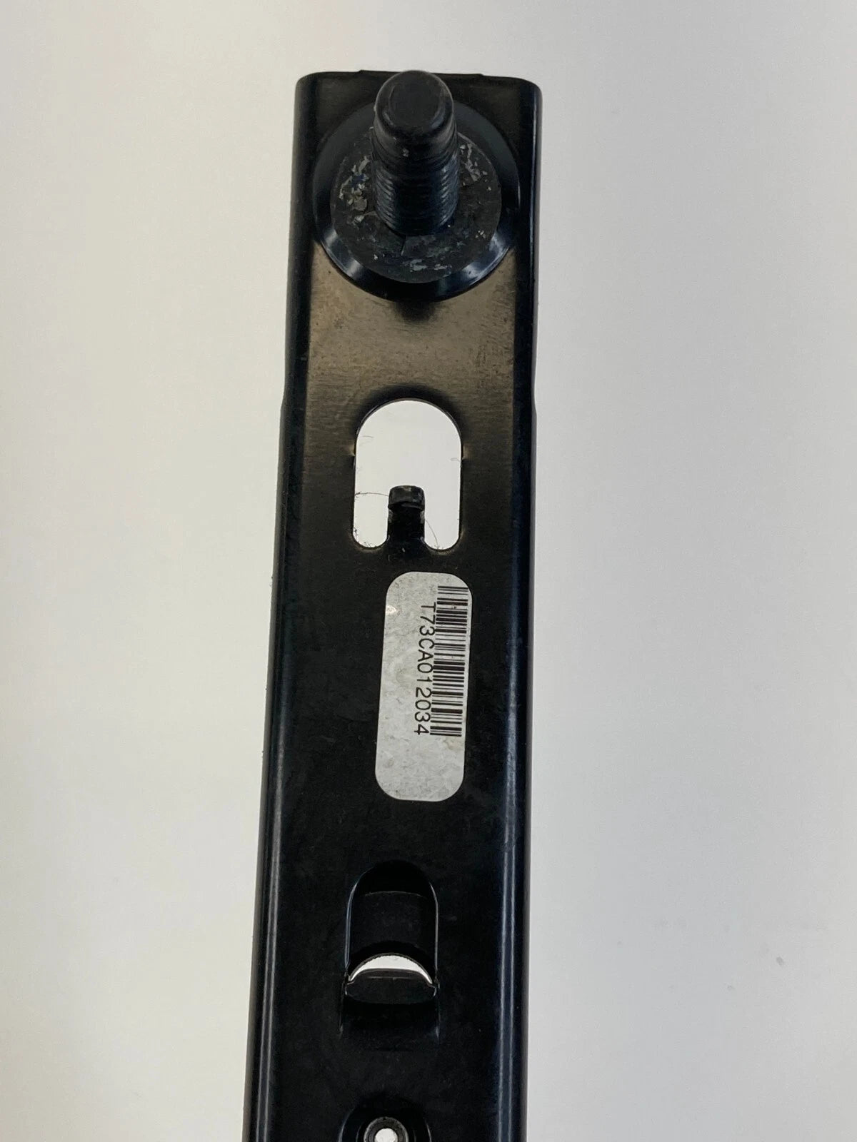 04 05 06 07 08 PONTIAC GRAND PRIX FRONT SEAT BELT HEIGHT ADJUSTER OEM