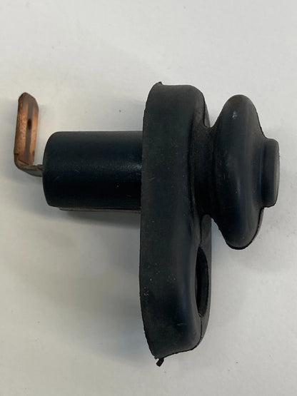 2004-2011 CHEVROLET AVEO FRONT RIGHT DOOR COURTESY LIGHT AJAR JAMB SENSOR SWITCH