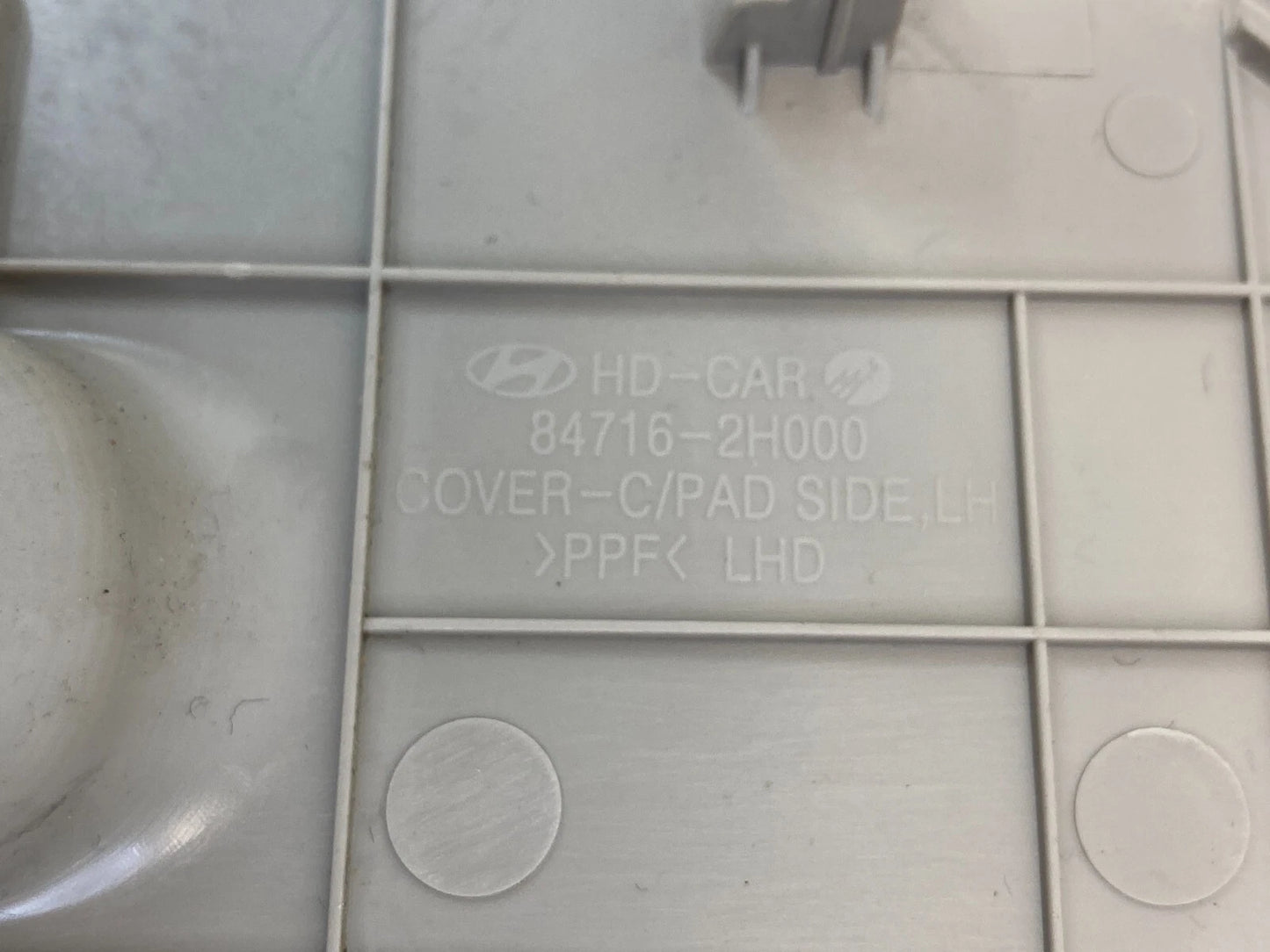 07-09 HYUNDAI ELANTRA DASH LEFT DRIVER END CAP COVER PAD TRIM PANEL 84716-2H000