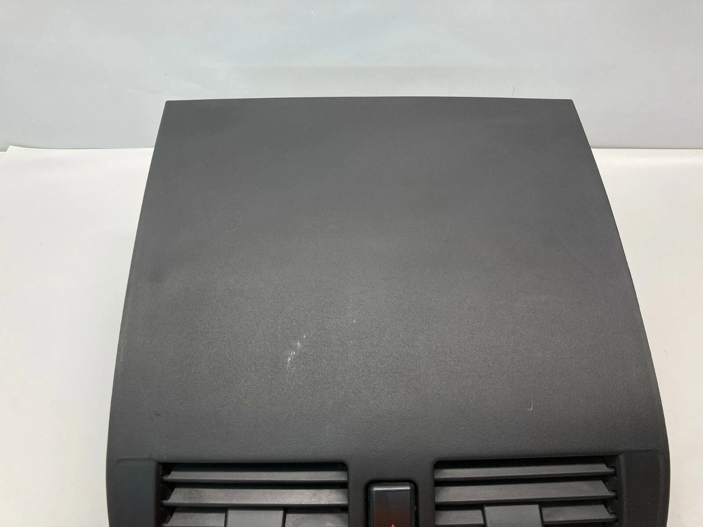 04-09 MAZDA 3 CENTER DASH AC HEATER AIR VENT GRILLE W/ HAZARD SWITCH BP4K55311