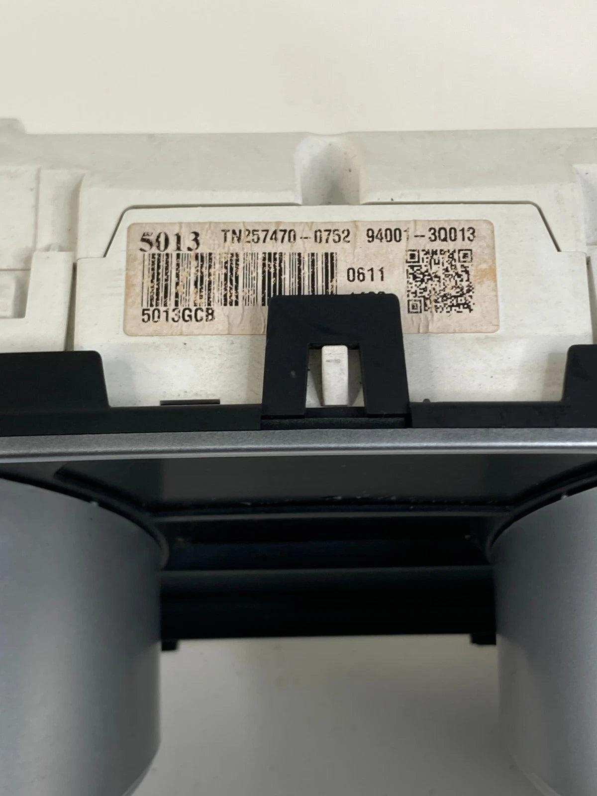 2011 HYUNDAI SONATA 2.4L AT SPEEDOMETER CLUSTER GAUGES UNK MILES 94001-3Q013 OEM