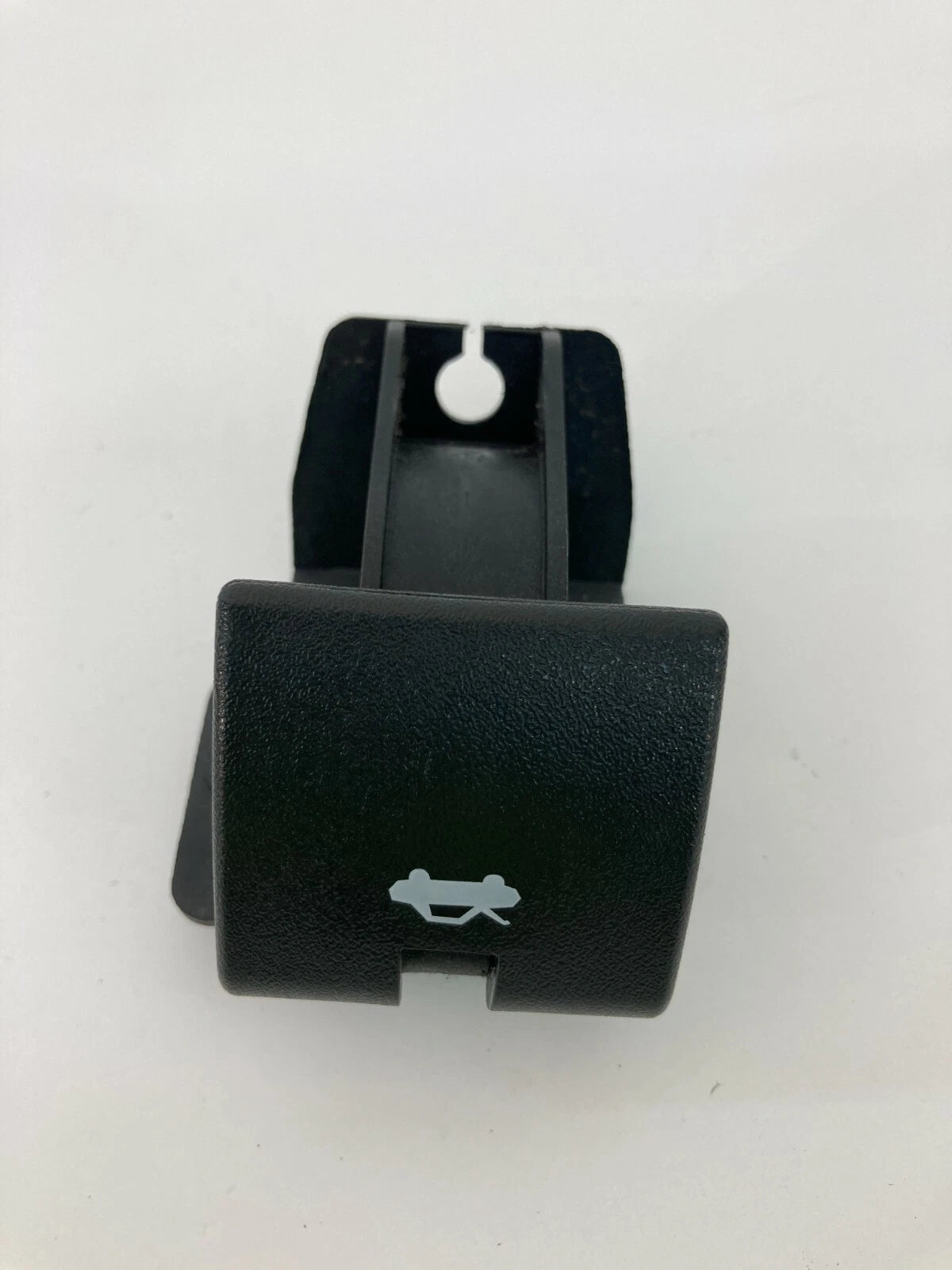 09-17 CHEVROLET TRAVERSE HOOD BONNET RELEASE HANDLE LEVER HOOD RELEASE HANDLE