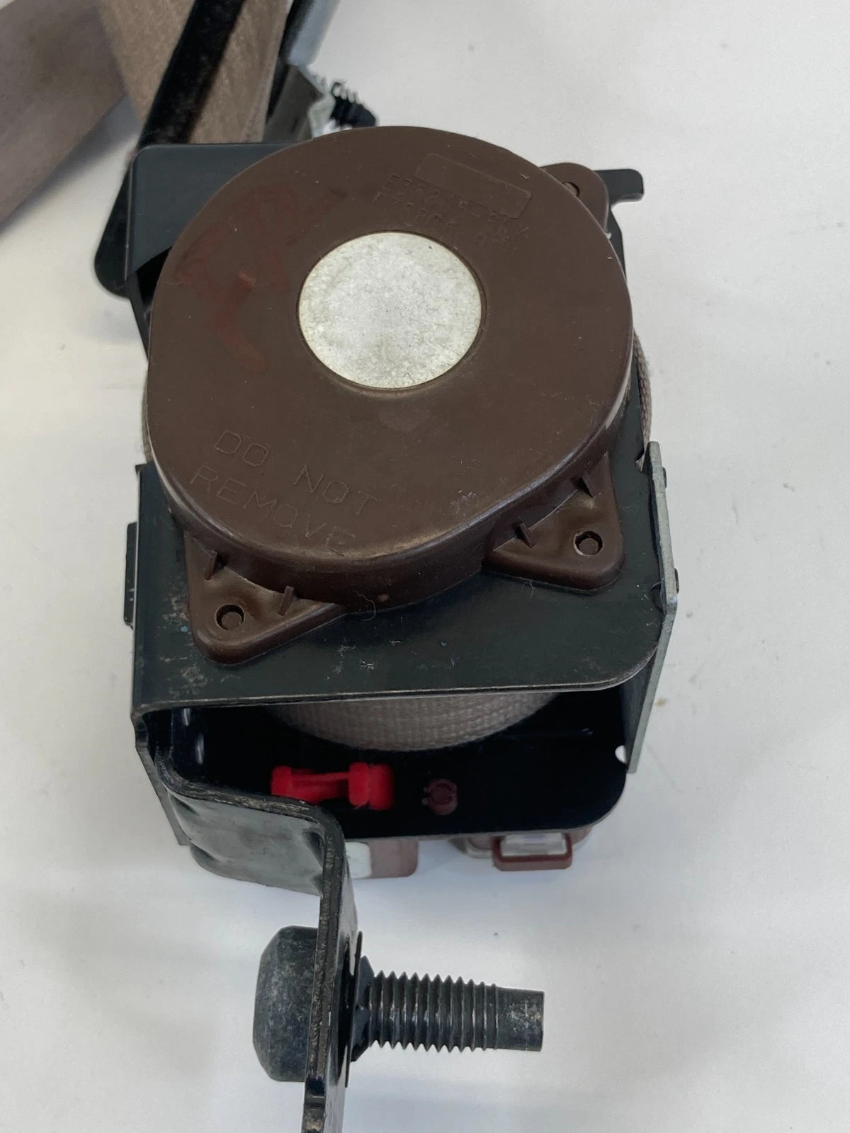 2002 2003 2004 2005 Ford Explorer Front Right Side Seat Belt Retractor OEM