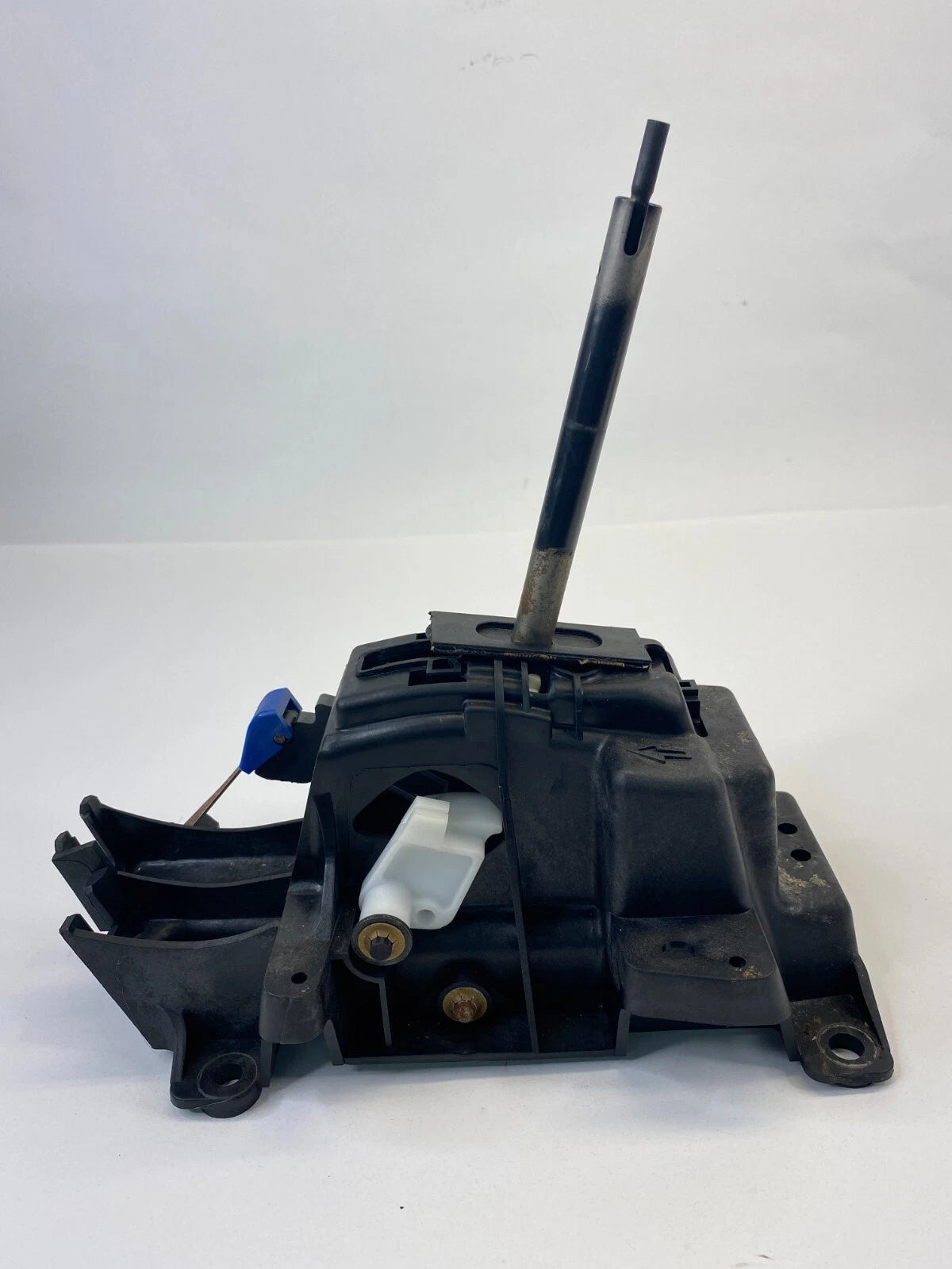 2004 2005 CHRYSLER PACIFICA 3.5L AUTOMATIC TRANS GEAR SHIFTER LEVER 05310000AC