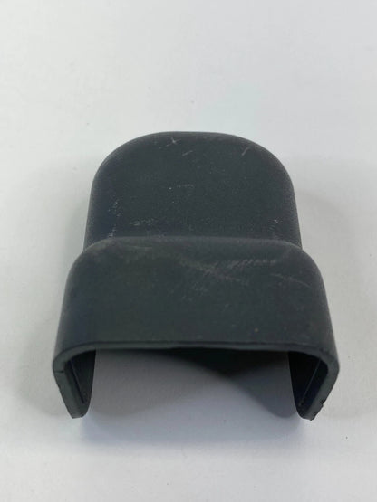 07-10 HYUNDAI ELANTRA FRONT SEAT INNER TRACK RAIL CAP COVER TRIM 88567-3K000 OEM