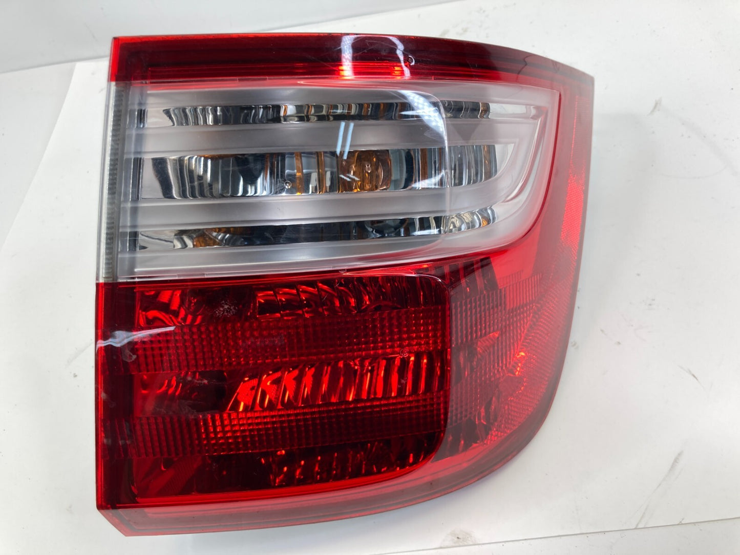 2011 2012 2013 Honda Odyssey Right Passenger Outer Tail Light Taillight 949-312