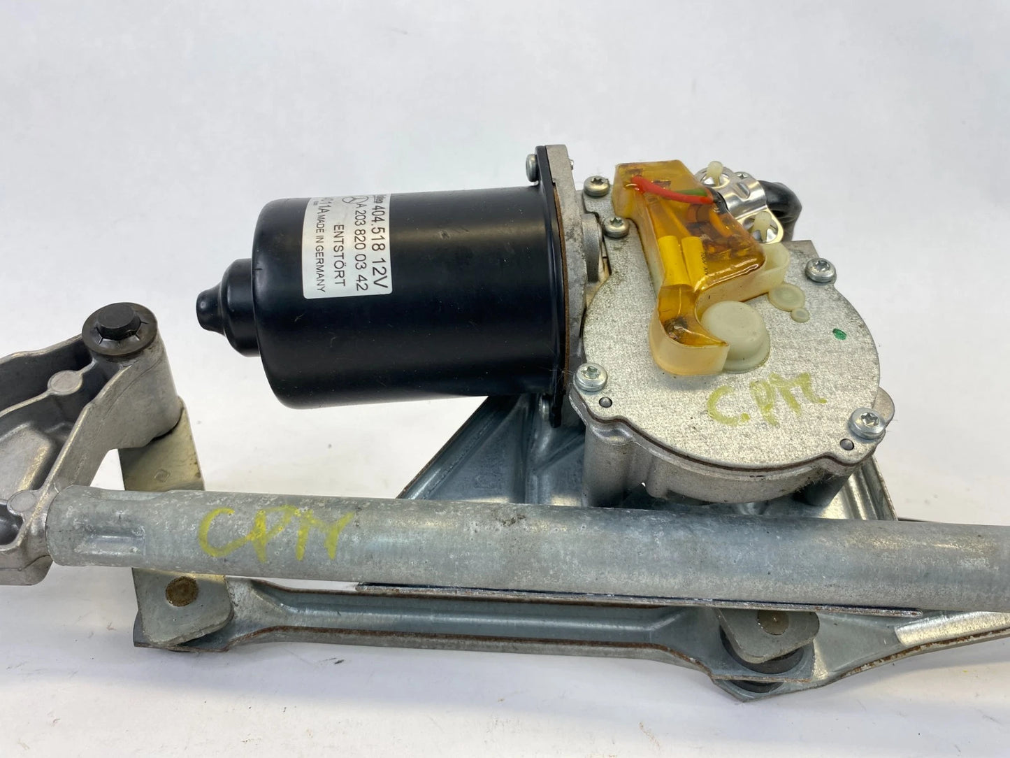 2001-2005 MERCEDES C240 WAGON WINDSHIELD WIPER MOTOR W/ LINKAGE OEM A2038200342