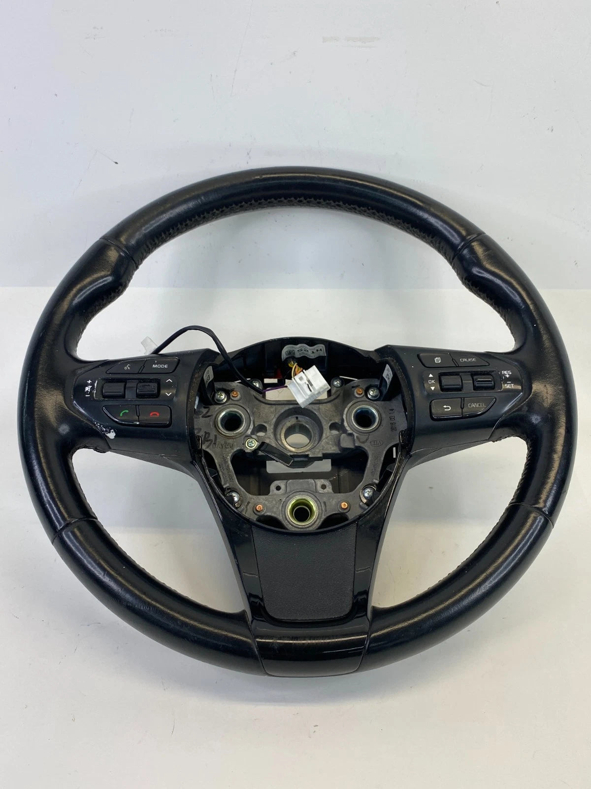 2015-2017 KIA SEDONA STEERING WHEEL W/ AUDIO & CRUISE CONTROL SWITCHES
