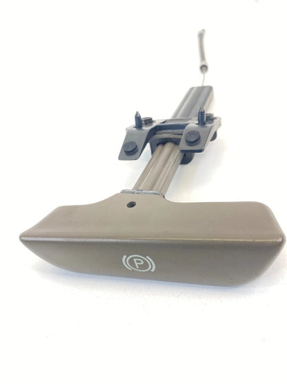 98 99 00 LEXUS LS400 DASHBOARD PARKING EMERGENCY BRAKE RELEASE HANDLE OEM