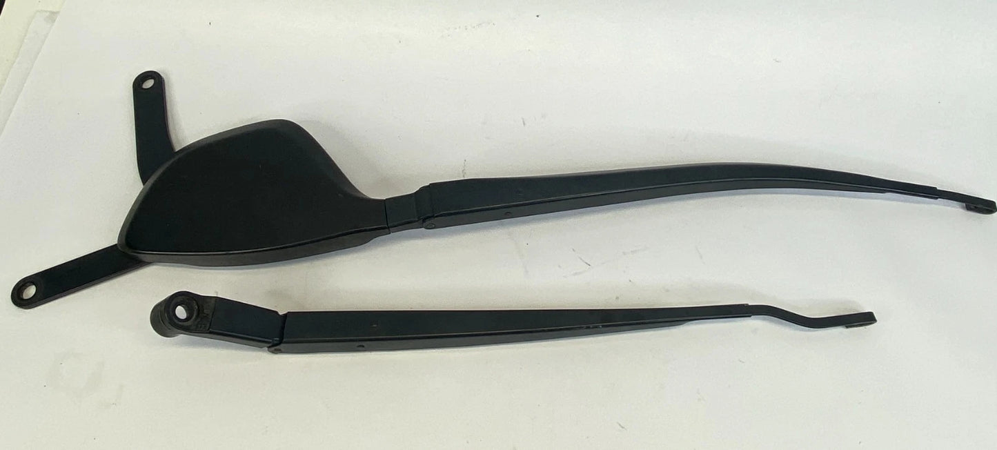 2004-2009 TOYOTA PRIUS FRONT LEFT AND RIGHT WINDSHIELD WIPER ARM PAIR SET OEM