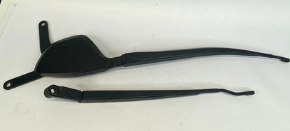 2004-2009 TOYOTA PRIUS FRONT LEFT AND RIGHT WINDSHIELD WIPER ARM PAIR SET OEM