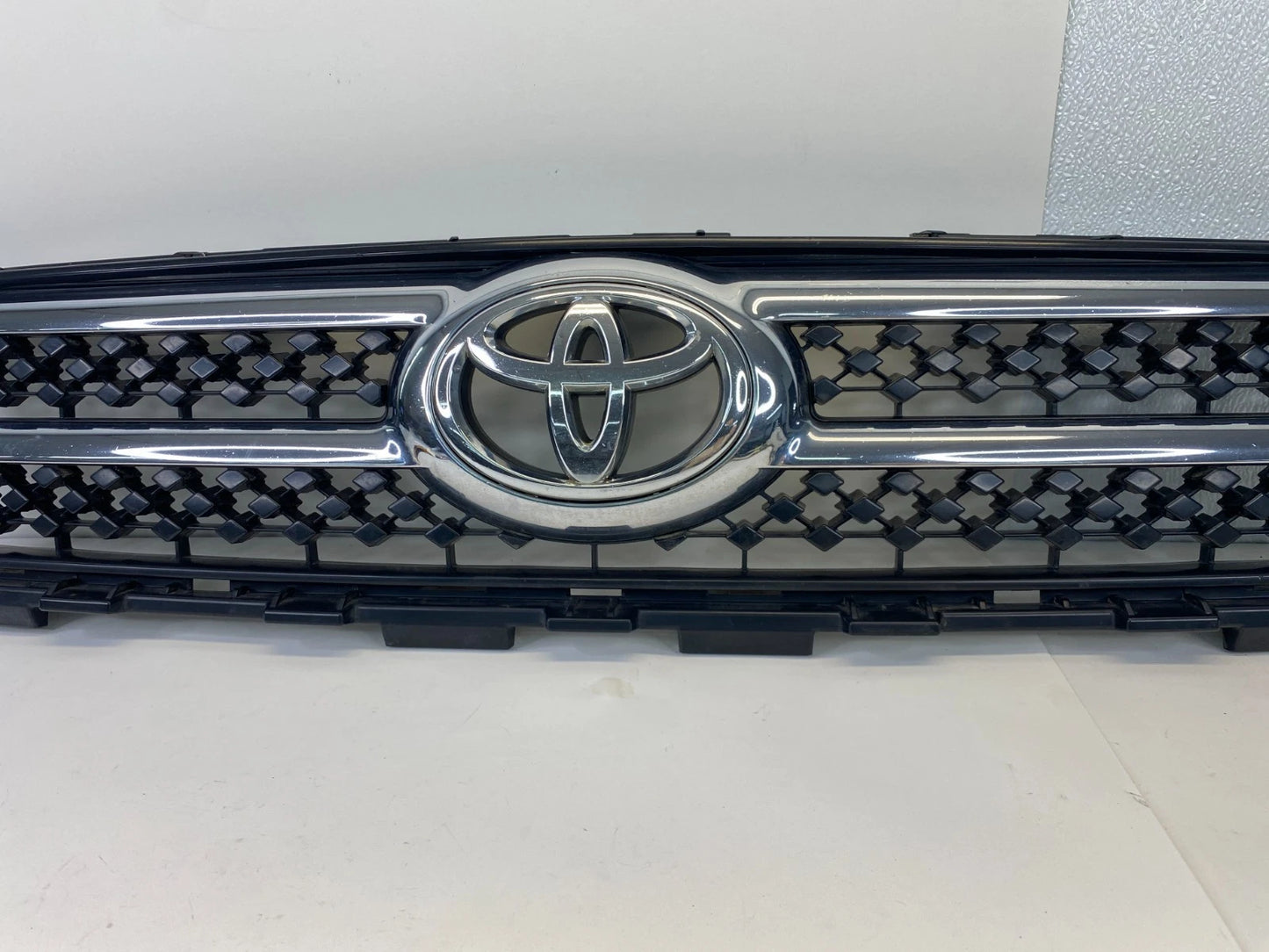 2006-2008 TOYOTA RAV4 FRONT UPPER BUMPER RADIATOR GRILLE CHROME OEM 53101-42190