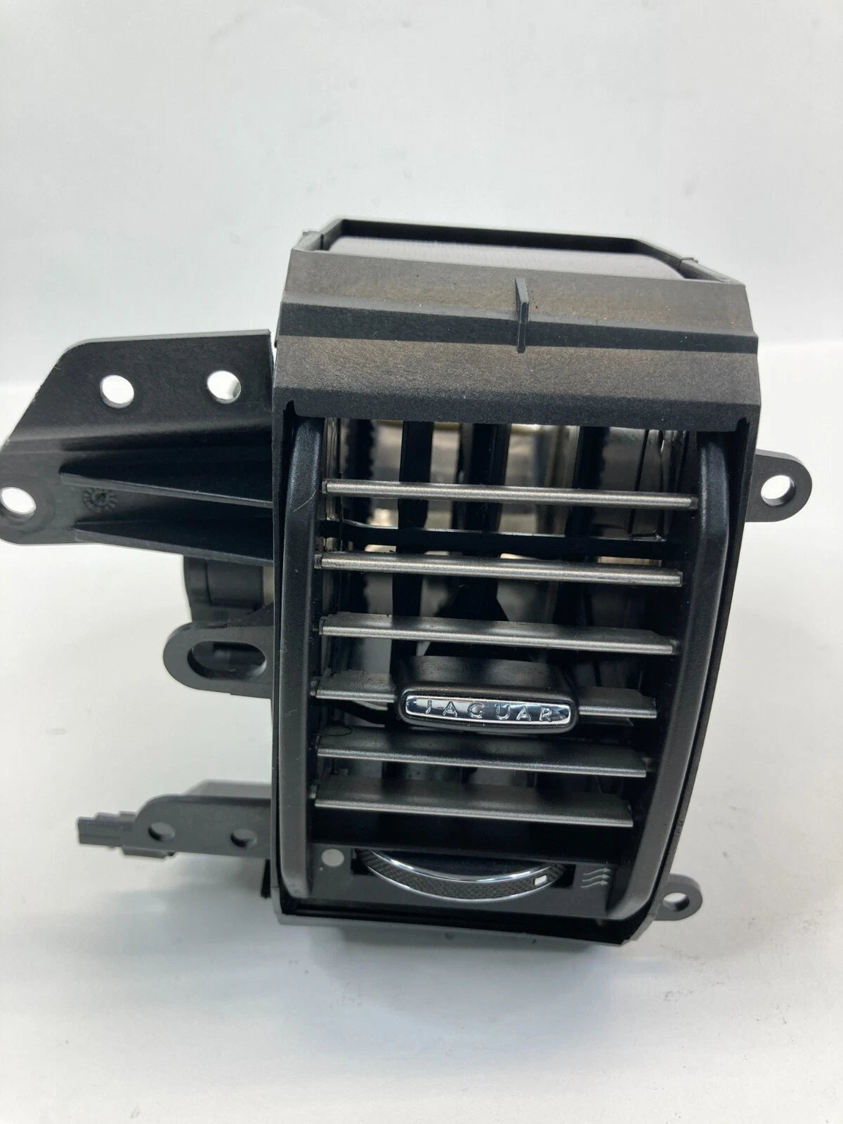 2009-2011 JAGUAR XF DASH CENTER LEFT A/C AIR VENT GRILLE LH 8X23-19K617-AH