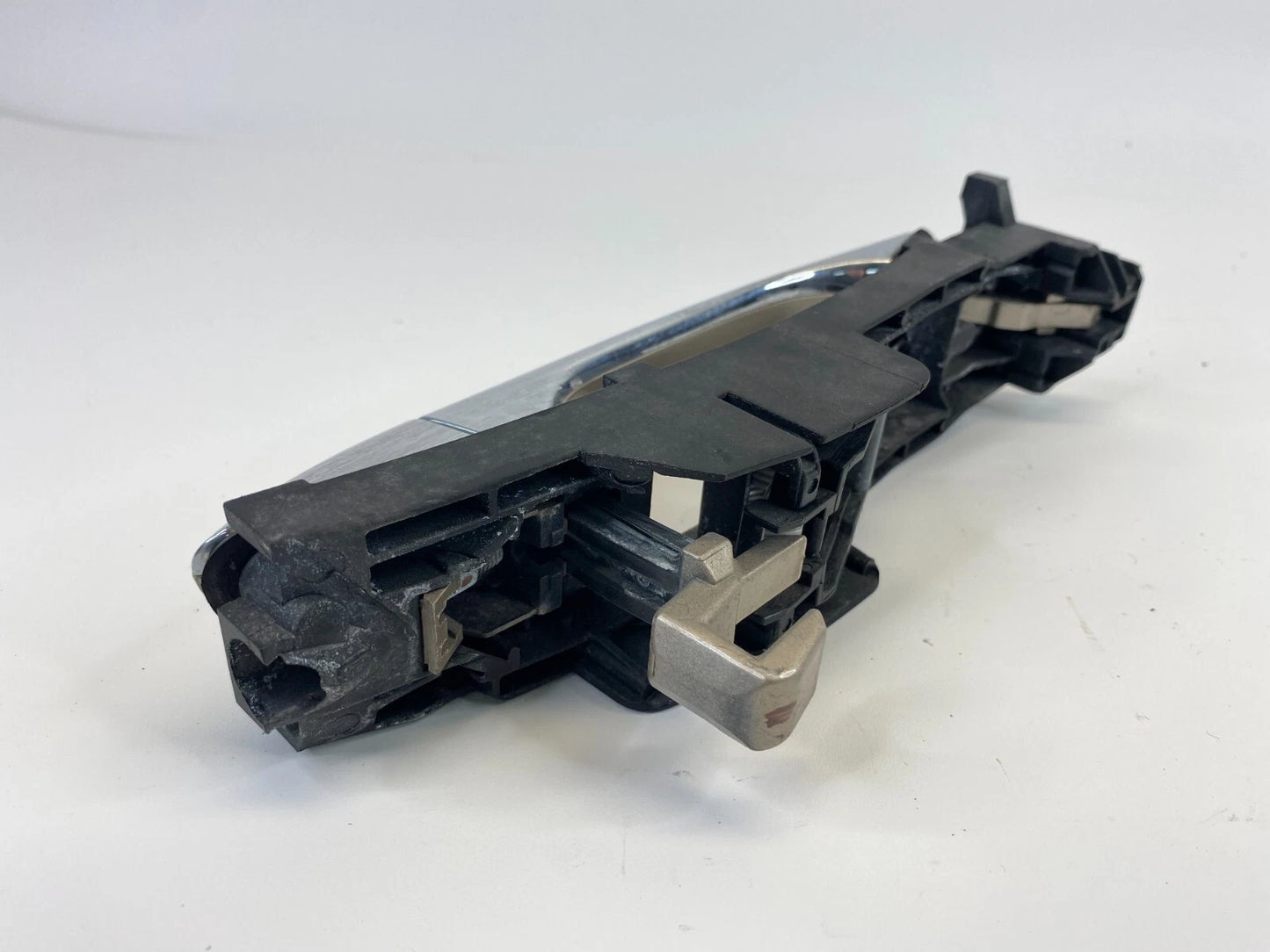 2003-2009 MERCEDES-BENZ E500 REAR LEFT SIDE EXTERIOR OUTER DOOR HANDLE OEM