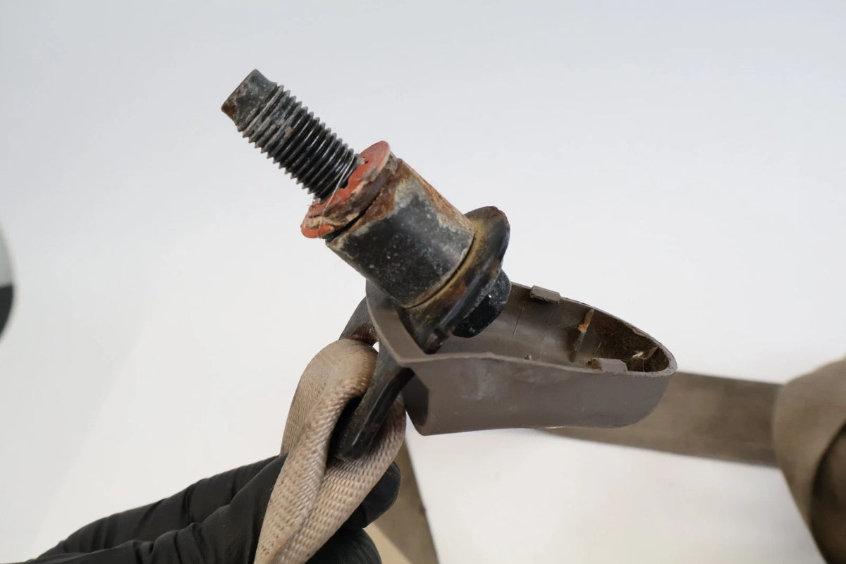 06-11 KIA RIO FRONT LEFT DRIVER SEAT BELT RETRACTOR WITH B-PILLAR TRIM BEIGE OEM