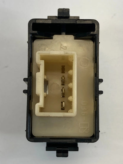 1996-1998 TOYOTA 4RUNNER FRONT RIGHT PASSENGER DOOR LOCK BUTTON SWITCH OEM