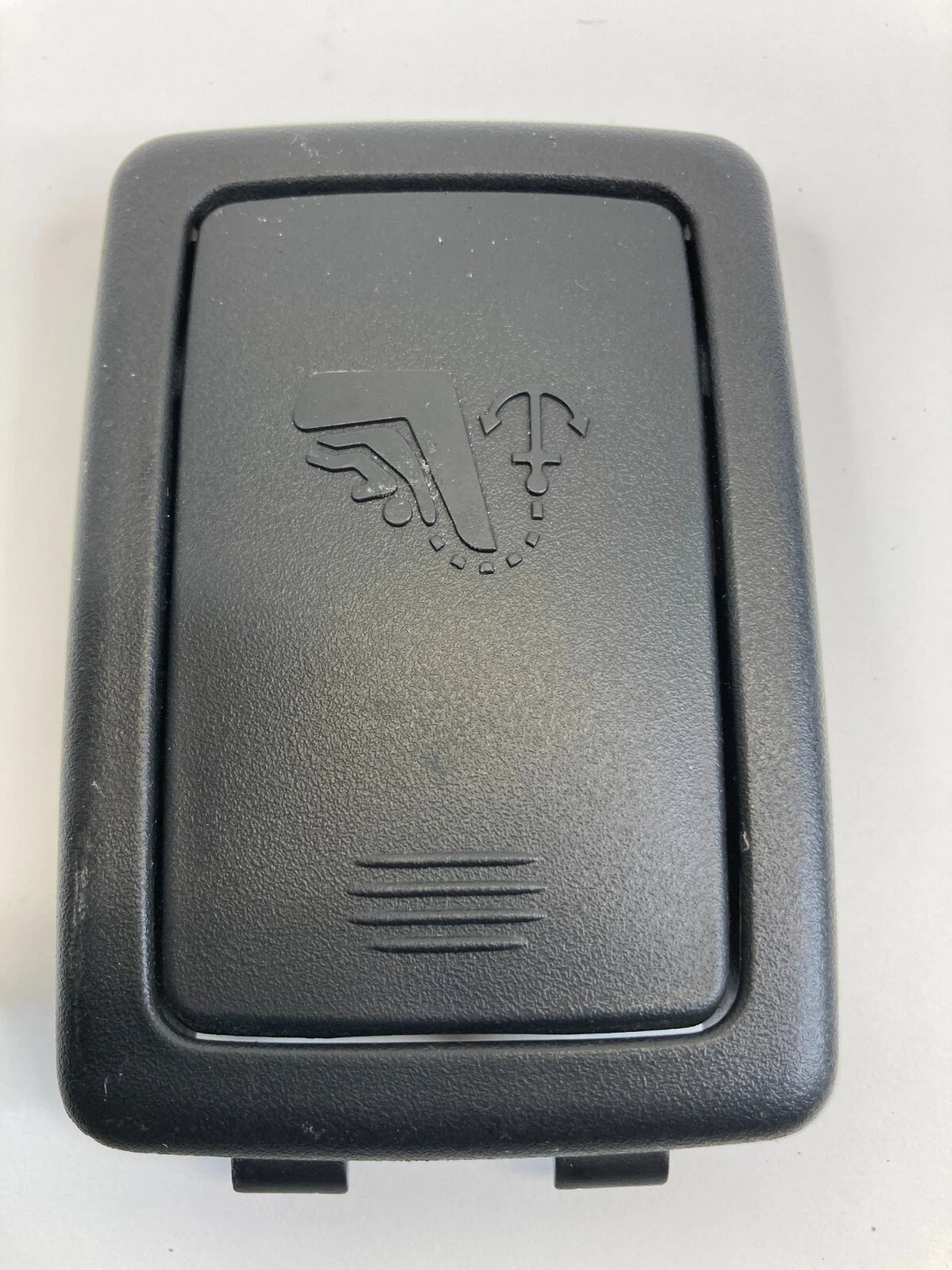 08-12 CHEVY MALIBU BACK SEAT CHILD SAFETY ANCHOR HOOK CAP COVER 15292191 OEM