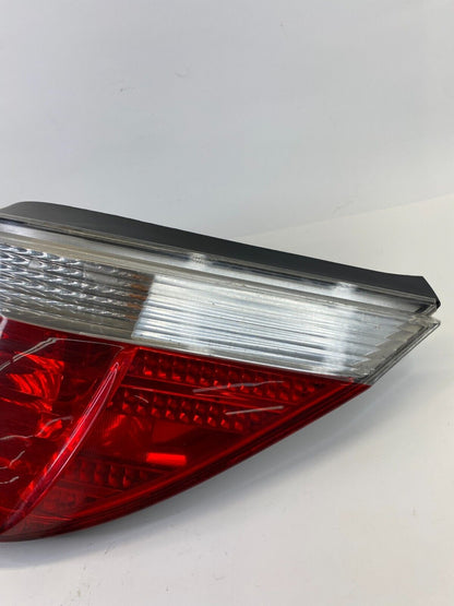 2004-2007 BMW 530i Sedan Rear Right Passenger Side Taillight Tail Lamp 7165740