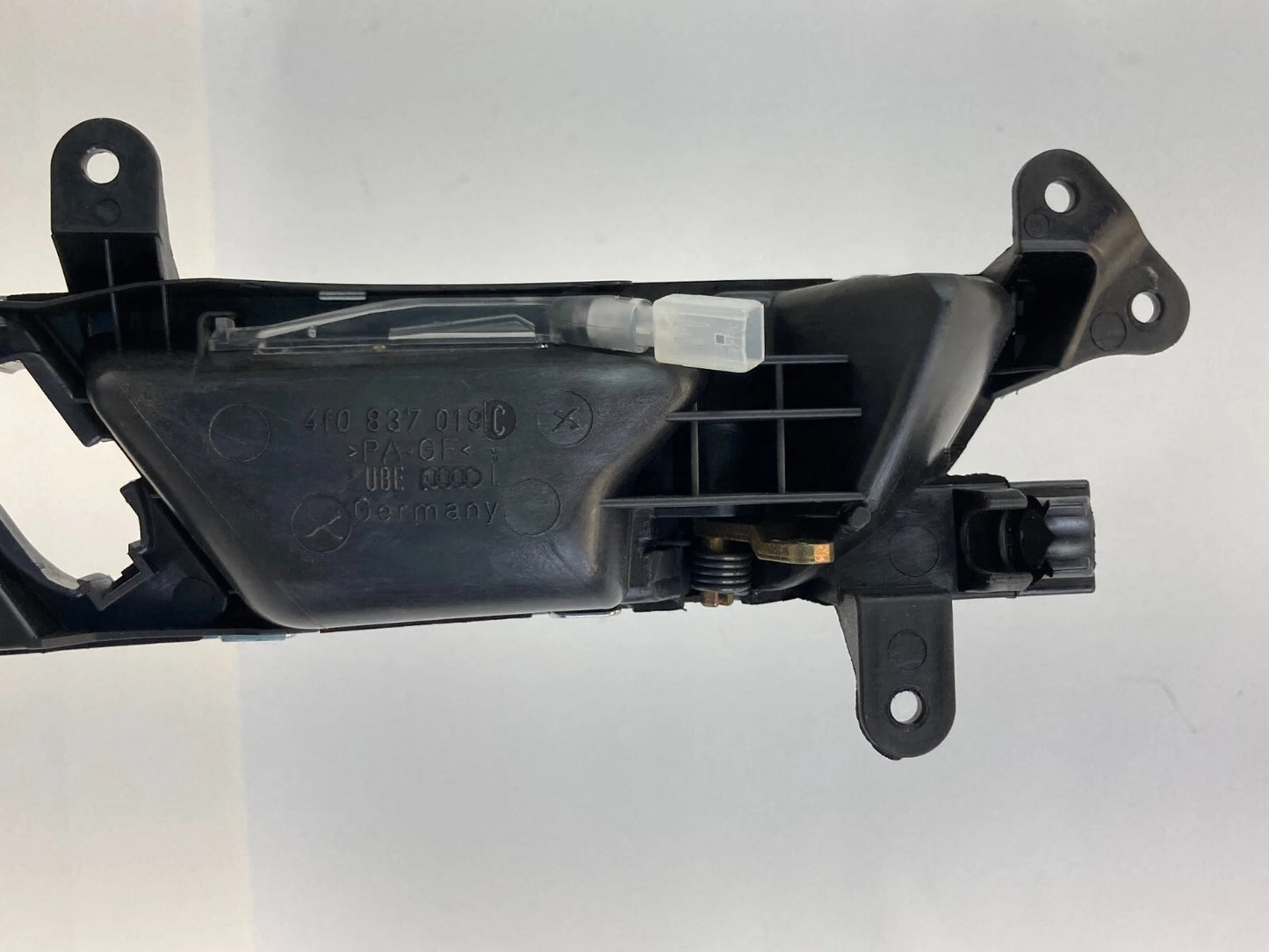 05-11 AUDI A6 QUATTRO FRONT LEFT DRIVER INNER DOOR HANDLE W/ BEZEL 4F0837019C